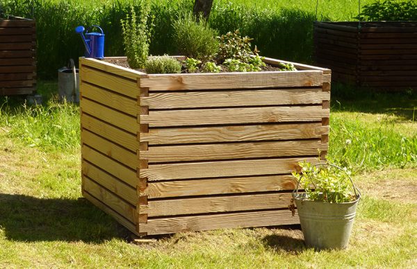 Hochbeet quadratisch aus naturbelassener Lärche